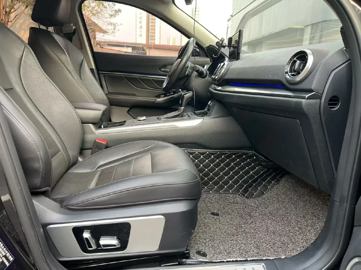 2017 WEY VV5 2.0T 197HP L4 7DCT,autocango,china used car exporter,china ev exporter,chinese used car exporter,chinese used ev exporter