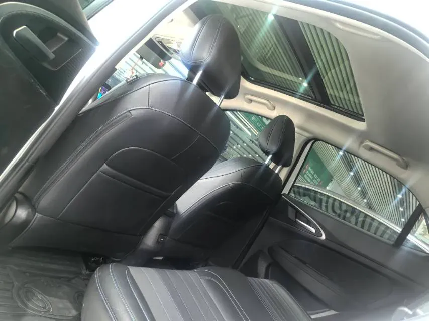 2022 ChangAn Oshan X7 Plus 1.5T 188HP L4 7DCT,autocango,china used car exporter,china ev exporter,chinese used car exporter,chinese used ev exporter