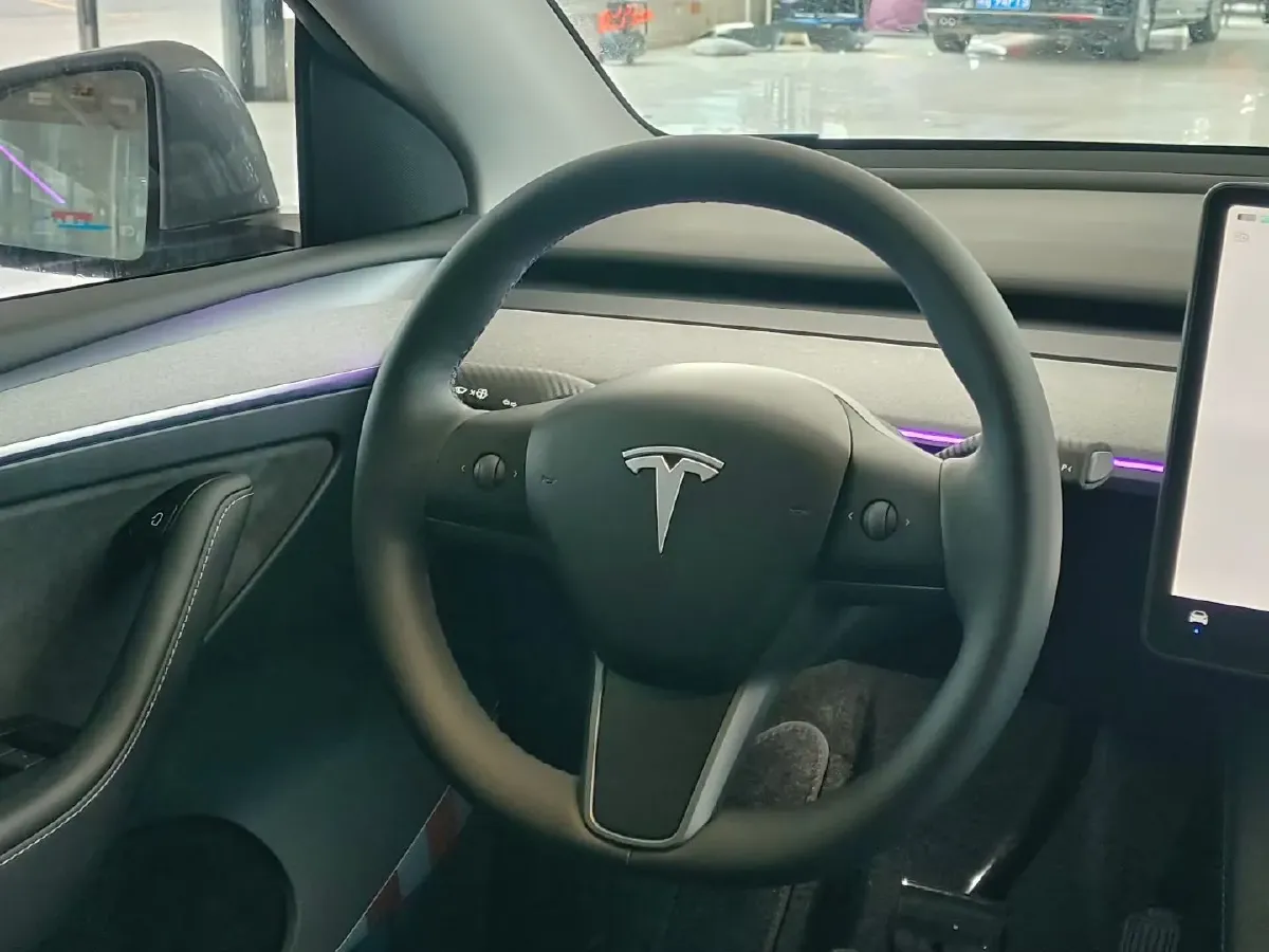 2024 Iveco OuSheng BEV 77.28KWH,autocango,china used car exporter,china ev exporter,chinese used car exporter,chinese used ev exporter