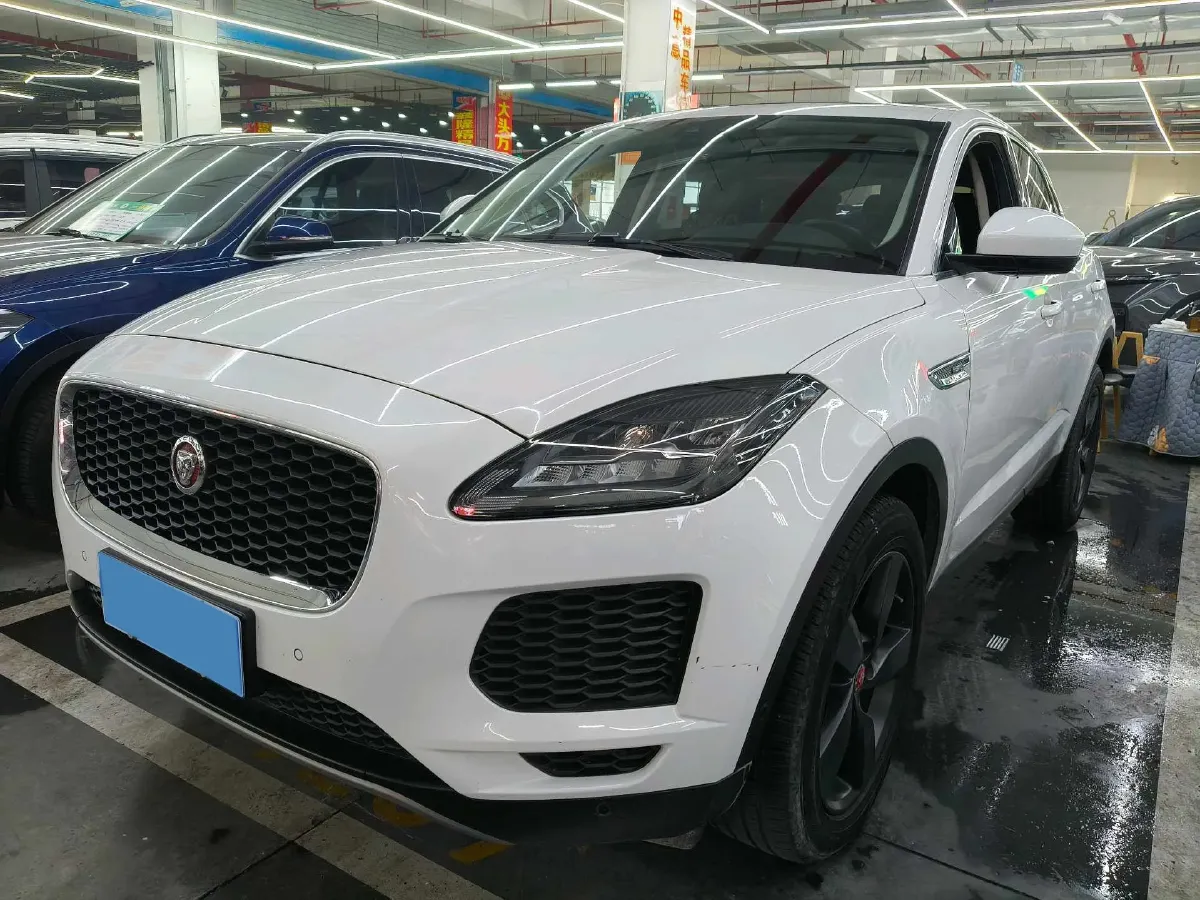 2018 Jaguar E-PACE 2.0T 249HP L4 9AT,autocango,china used car exporter,china ev exporter,chinese used car exporter,chinese used ev exporter