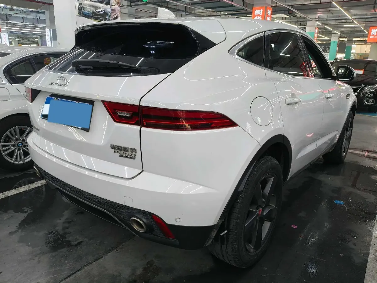 2018 Jaguar E-PACE 2.0T 249HP L4 9AT,autocango,china used car exporter,china ev exporter,chinese used car exporter,chinese used ev exporter