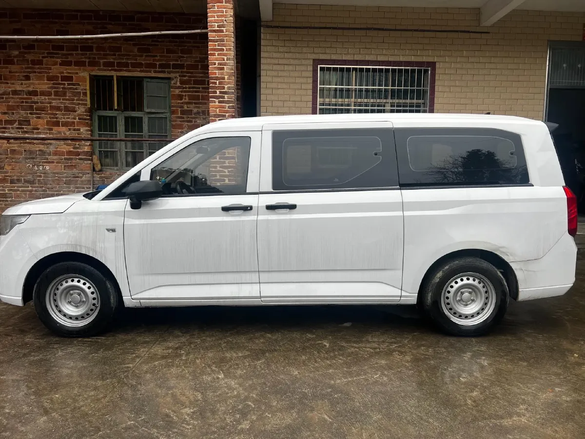 2021 WuLing ZhengChen 1.5T 147HP L4 6MT,autocango,china used car exporter,china ev exporter,chinese used car exporter,chinese used ev exporter