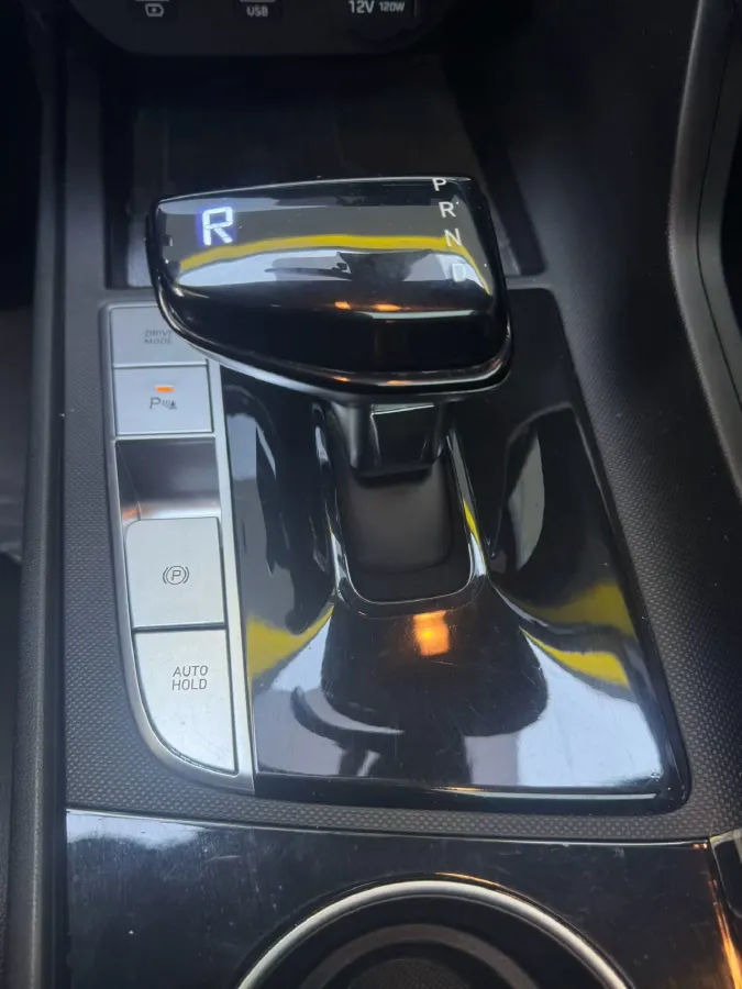 2022 Hyundai Elantra 1.5L 115HP L4 CVT,autocango,china used car exporter,china ev exporter,chinese used car exporter,chinese used ev exporter