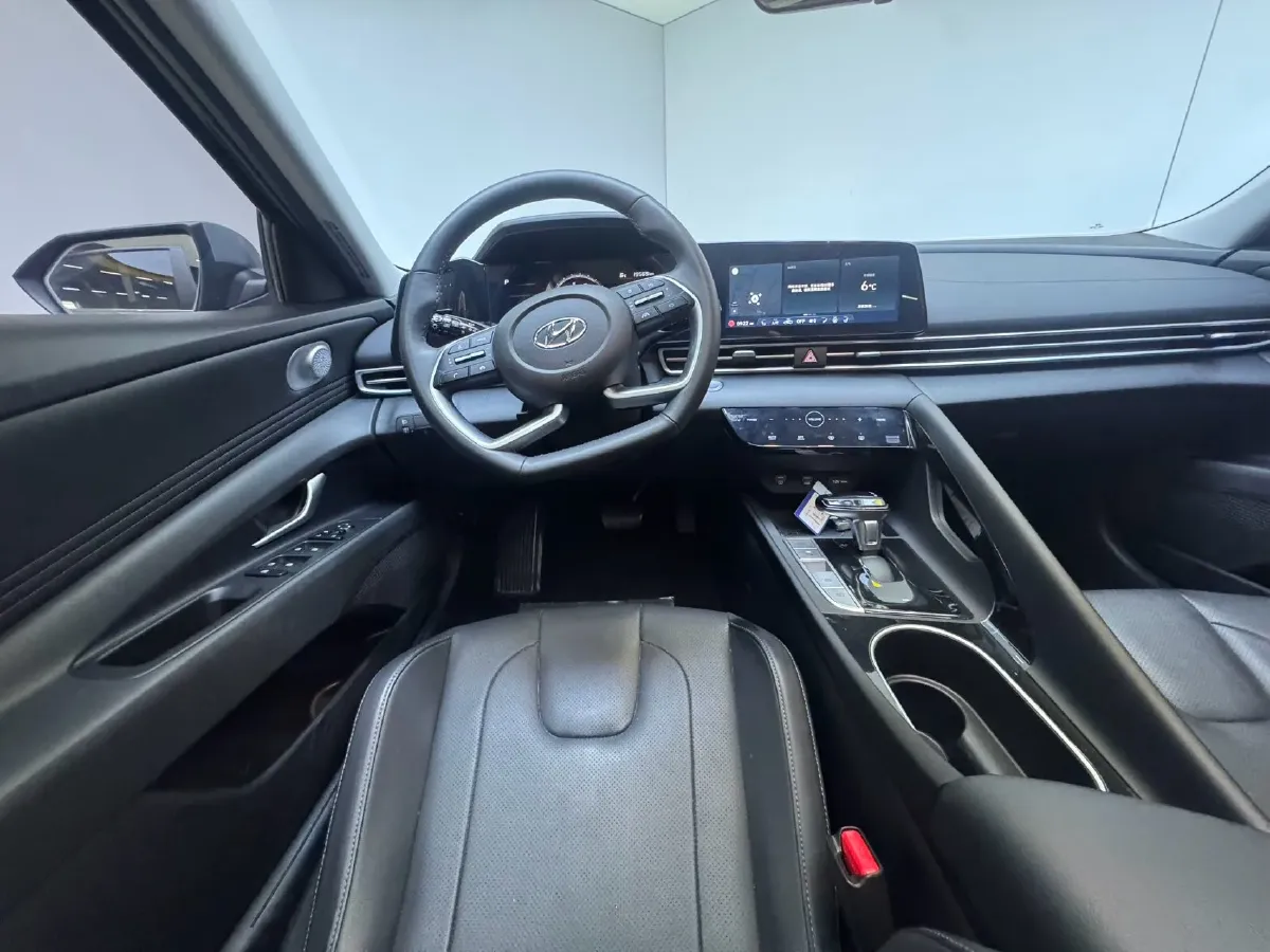 2022 Hyundai Elantra 1.5L 115HP L4 CVT,autocango,china used car exporter,china ev exporter,chinese used car exporter,chinese used ev exporter