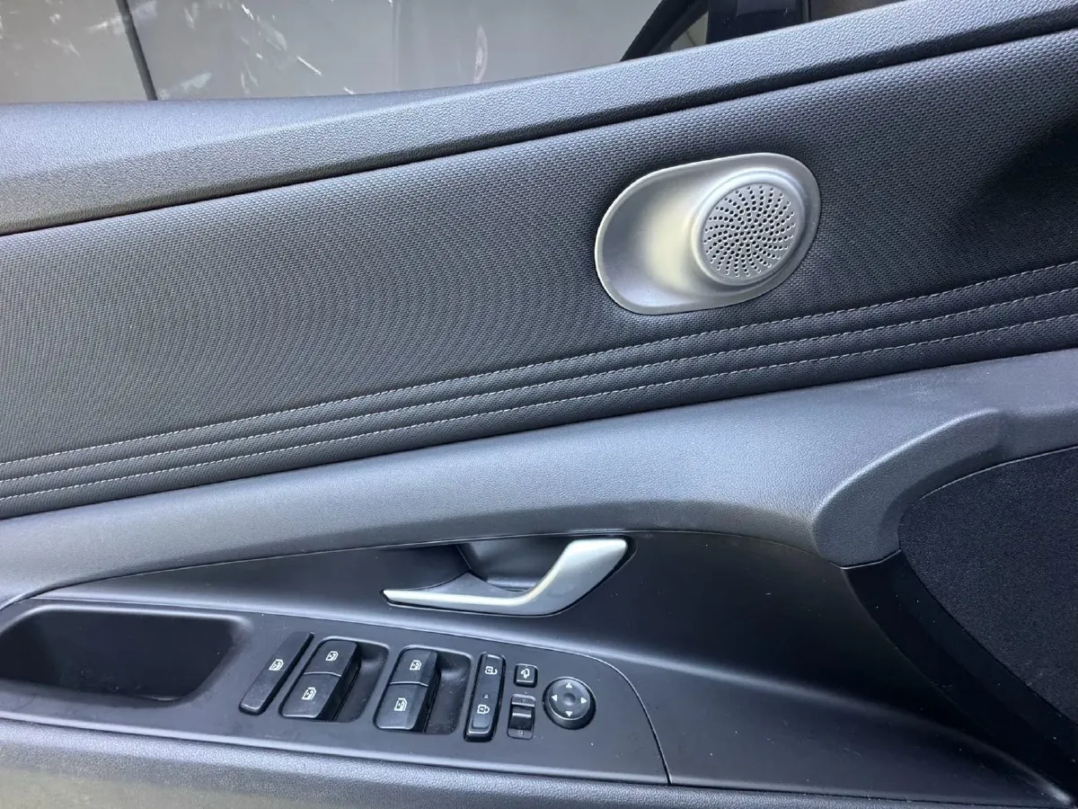 2022 Hyundai Elantra 1.5L 115HP L4 CVT,autocango,china used car exporter,china ev exporter,chinese used car exporter,chinese used ev exporter