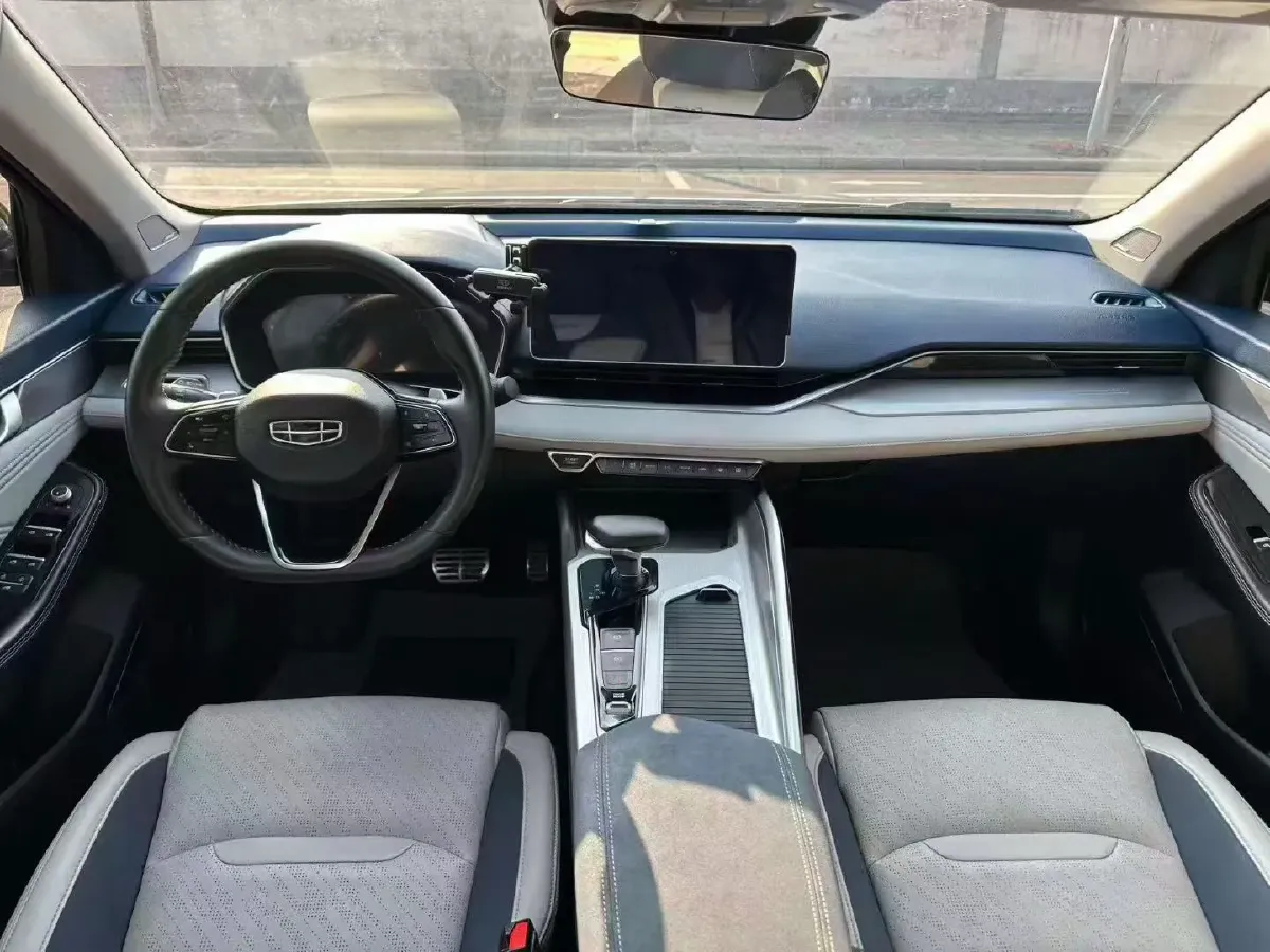 2023 Geely Preface 2.0T 190HP L4 7DCT,autocango,china used car exporter,china ev exporter,chinese used car exporter,chinese used ev exporter