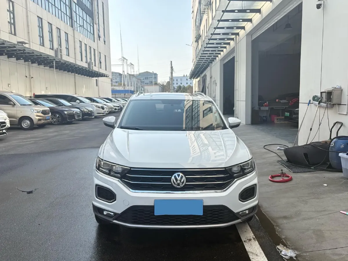 2020 Volkswagen T-Roc 1.4T 150HP L4 7DCT,autocango,china used car exporter,china ev exporter,chinese used car exporter,chinese used ev exporter