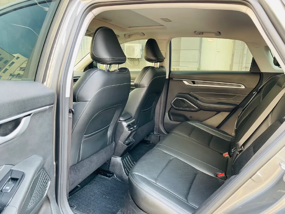 2022 Geely Emgrand 1.5L 114HP L4 CVT,autocango,china used car exporter,china ev exporter,chinese used car exporter,chinese used ev exporter