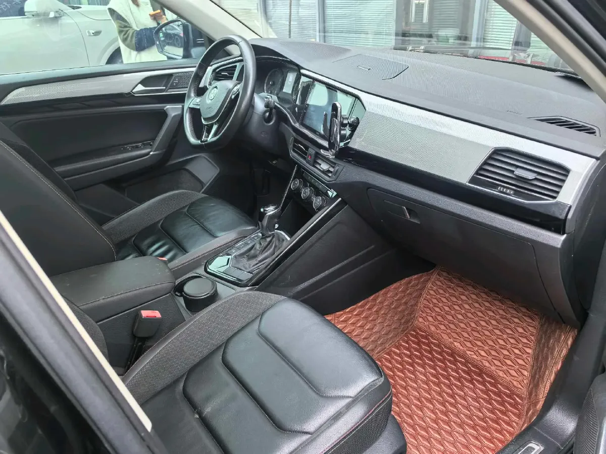 2019 Jeep Cherokee 2.0T 234HP L4 9AT,autocango,china used car exporter,china ev exporter,chinese used car exporter,chinese used ev exporter