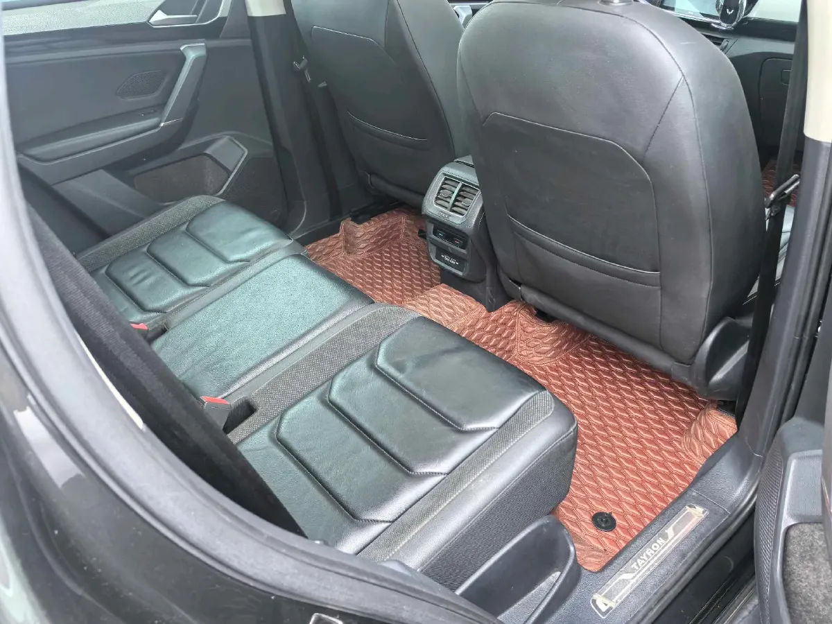 2019 Jeep Cherokee 2.0T 234HP L4 9AT,autocango,china used car exporter,china ev exporter,chinese used car exporter,chinese used ev exporter