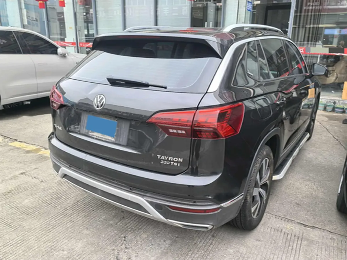 2019 Jeep Cherokee 2.0T 234HP L4 9AT,autocango,china used car exporter,china ev exporter,chinese used car exporter,chinese used ev exporter