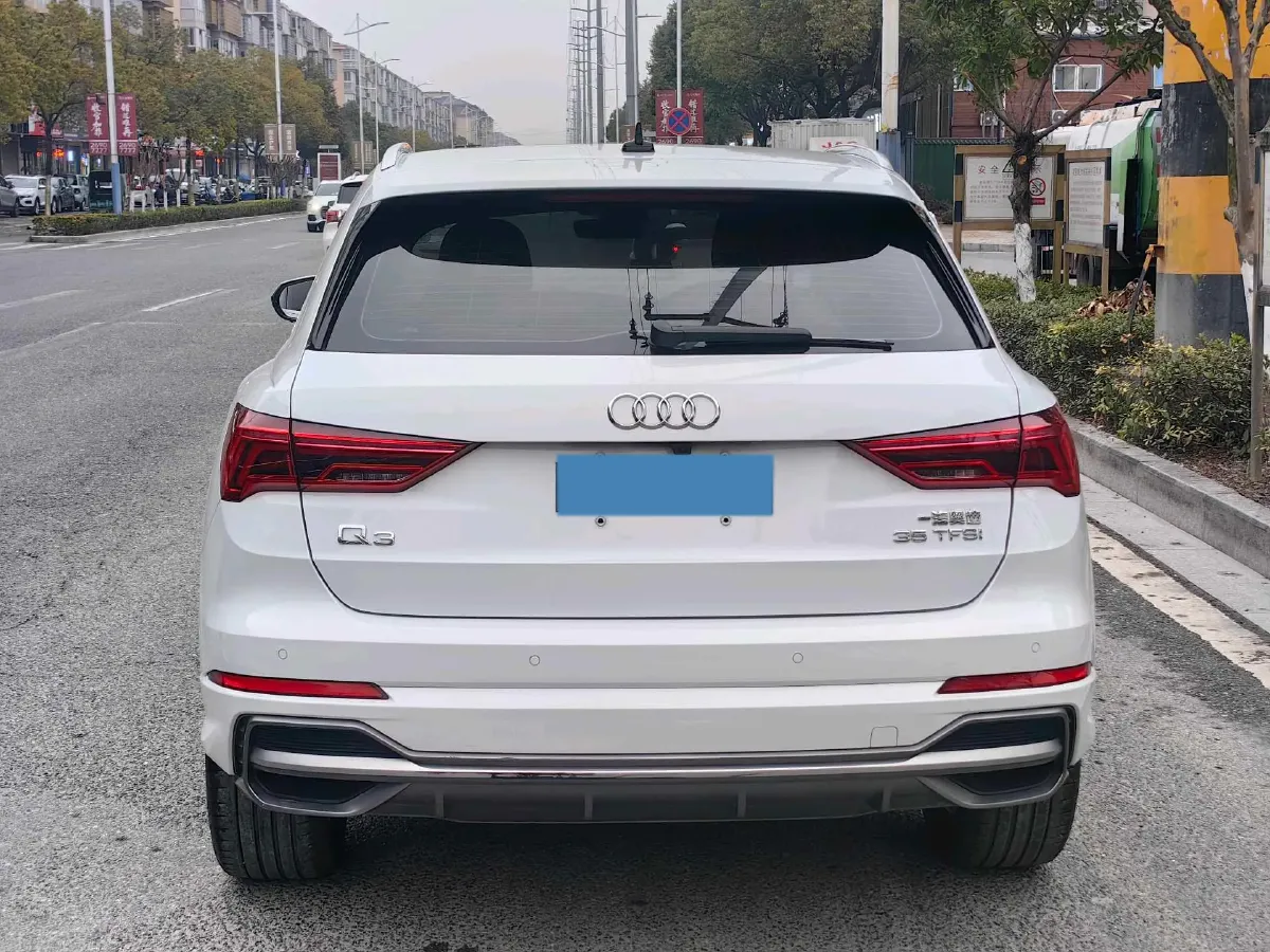 2021 Audi Q3 1.4T 150HP L4 7DCT,autocango,china used car exporter,china ev exporter,chinese used car exporter,chinese used ev exporter