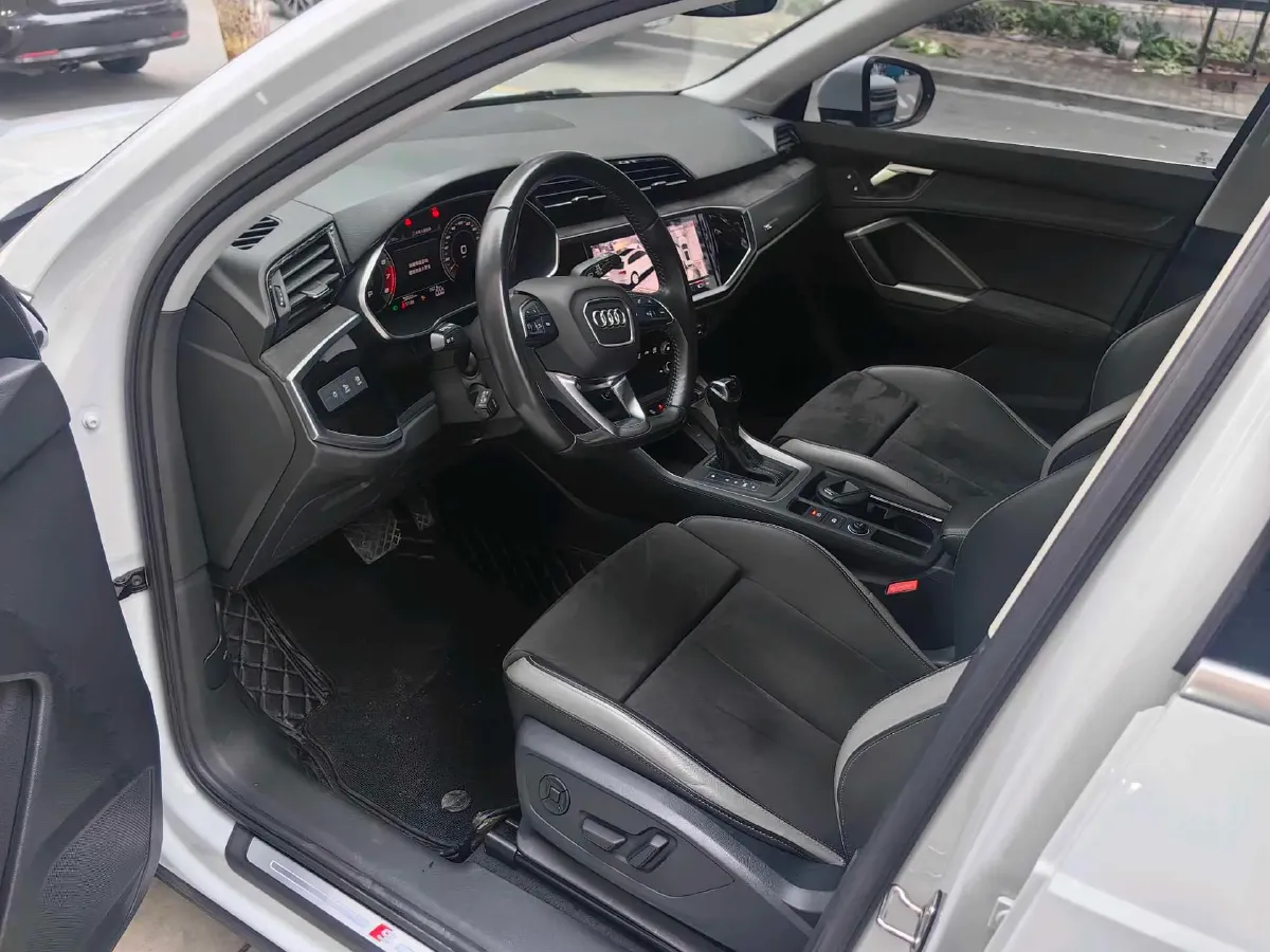 2021 Audi Q3 1.4T 150HP L4 7DCT,autocango,china used car exporter,china ev exporter,chinese used car exporter,chinese used ev exporter