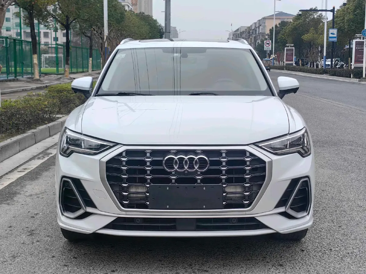 2021 Audi Q3 1.4T 150HP L4 7DCT,autocango,china used car exporter,china ev exporter,chinese used car exporter,chinese used ev exporter