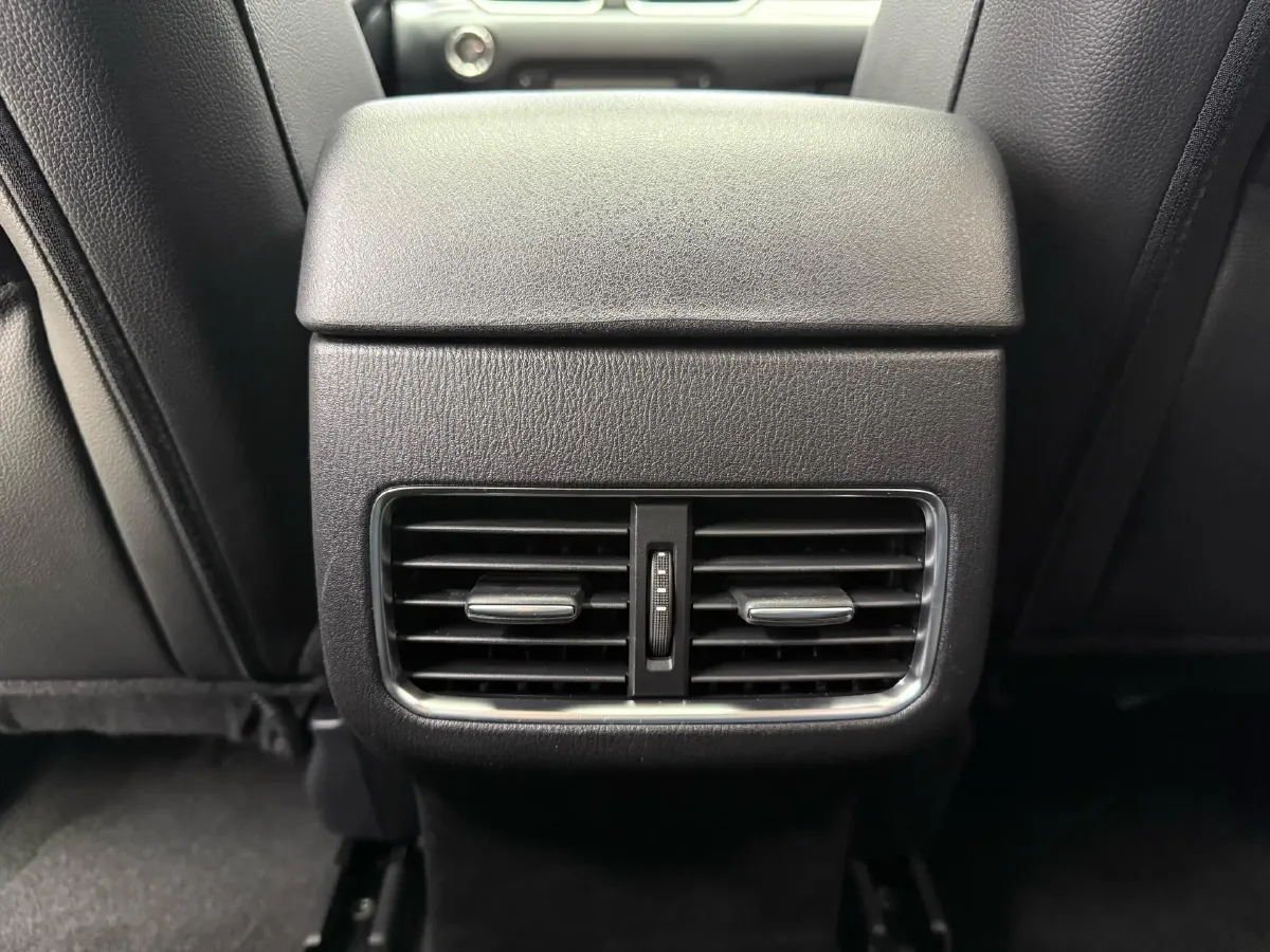 2022 MAXUS XinTu V90 2.0T 150HP L4 6AT,autocango,china used car exporter,china ev exporter,chinese used car exporter,chinese used ev exporter