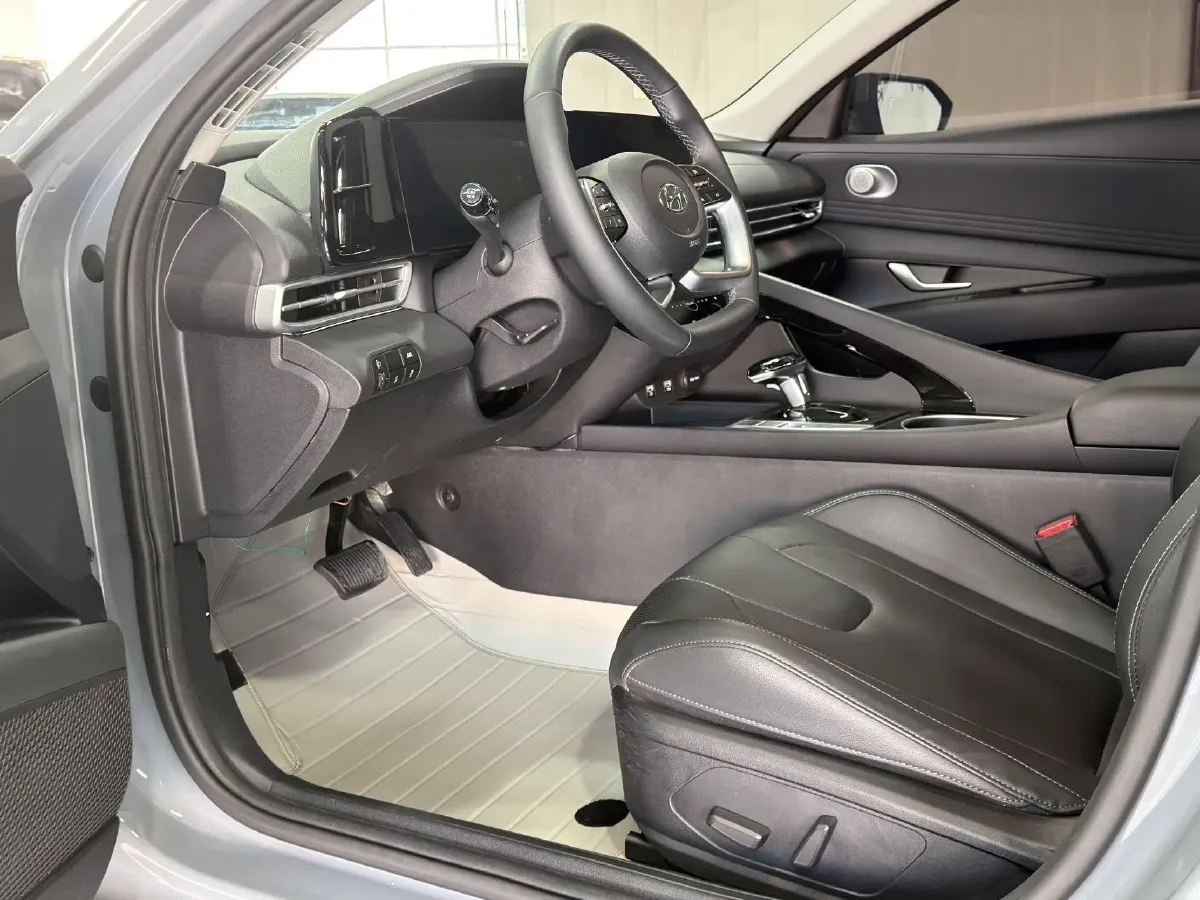 2023 Hyundai Elantra 1.5L 115HP L4 CVT,autocango,china used car exporter,china ev exporter,chinese used car exporter,chinese used ev exporter