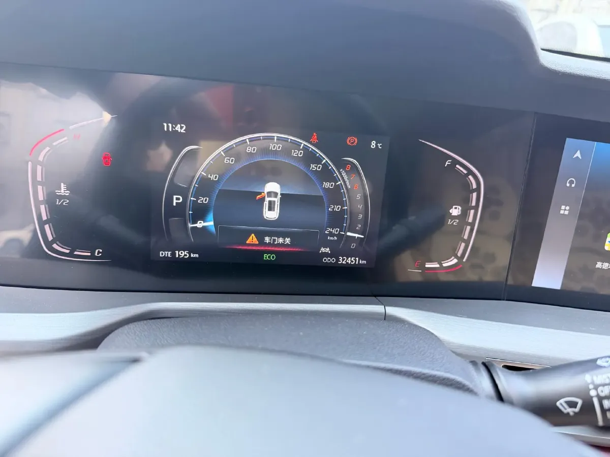 2022 ChangAn CS75 Plus 1.5T 178HP L4 6AT,autocango,china used car exporter,china ev exporter,chinese used car exporter,chinese used ev exporter