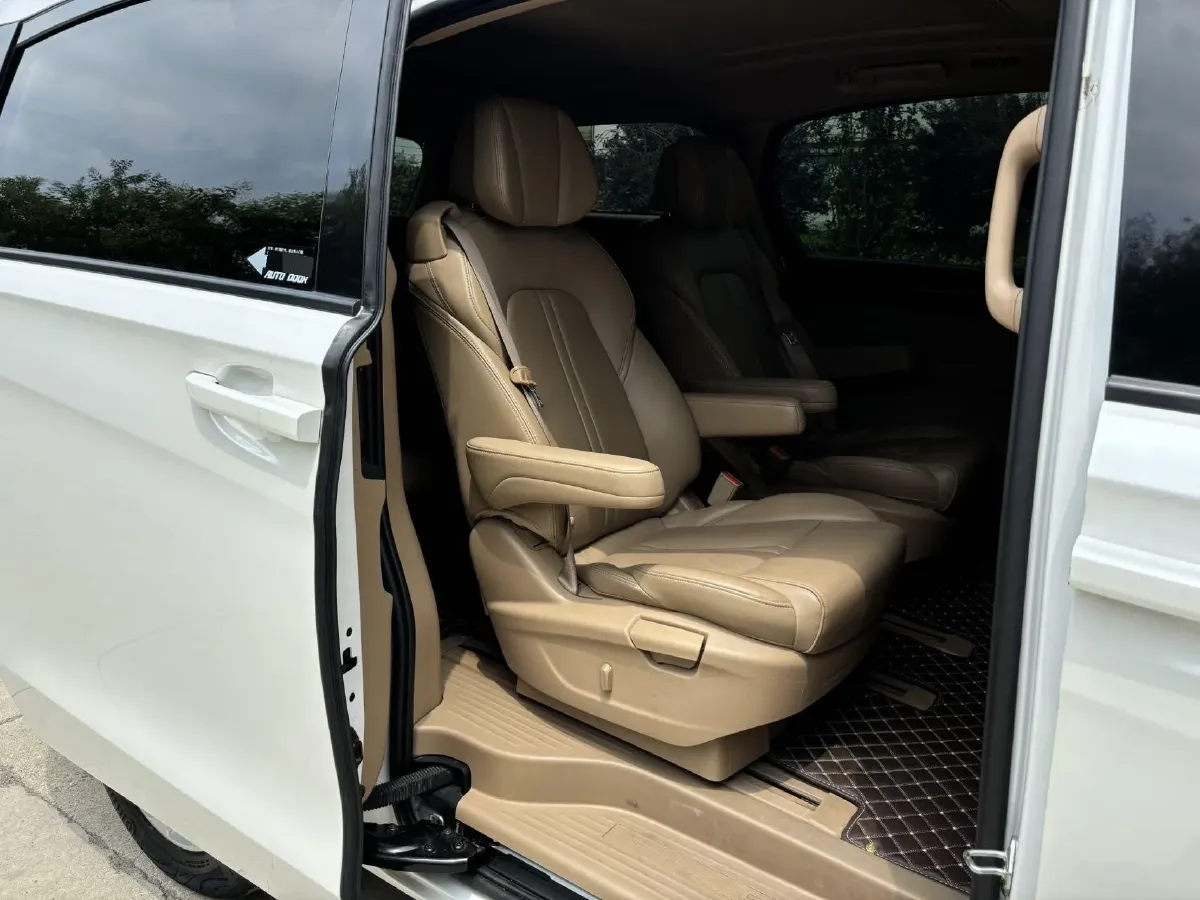 2018 Buick GL8 2.0T 260HP L4 6AT,autocango,china used car exporter,china ev exporter,chinese used car exporter,chinese used ev exporter