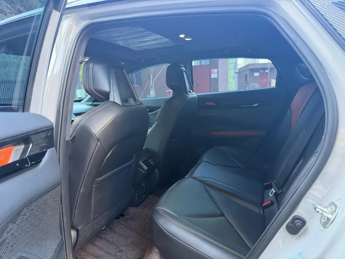 2023 ChangAn UNI-V iDD 1.5T 170HP L4 6TCT PHEV 18.4KWH,autocango,china used car exporter,china ev exporter,chinese used car exporter,chinese used ev exporter