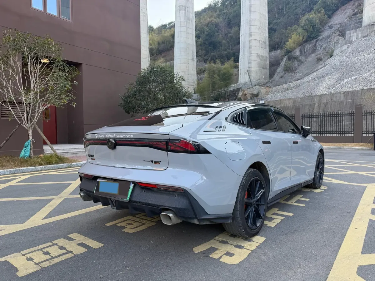 2023 ChangAn UNI-V iDD 1.5T 170HP L4 6TCT PHEV 18.4KWH,autocango,china used car exporter,china ev exporter,chinese used car exporter,chinese used ev exporter