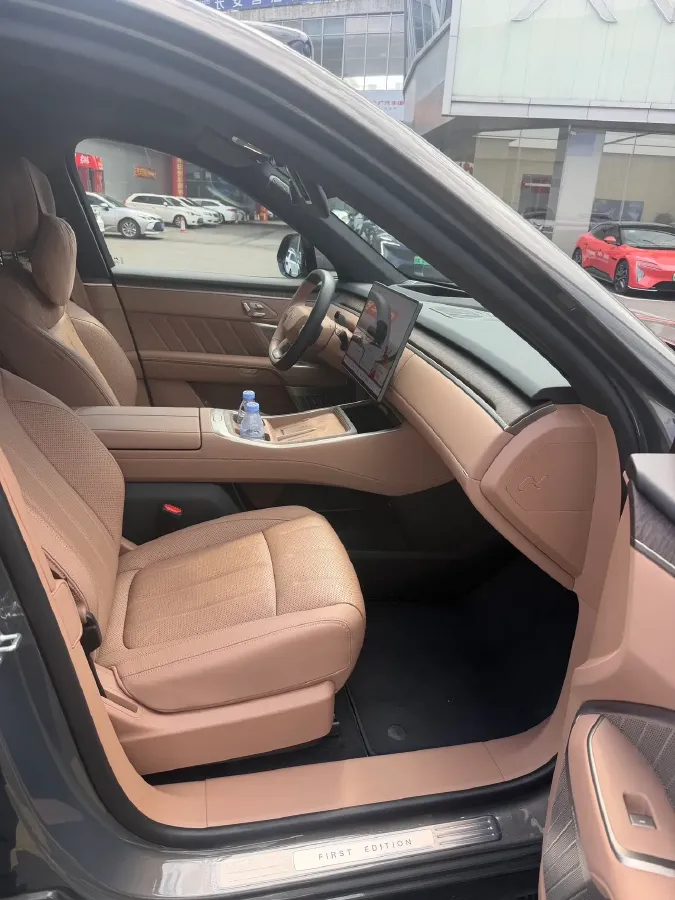 2025 ONVO L90 BEV,autocango,china used car exporter,china ev exporter,chinese used car exporter,chinese used ev exporter