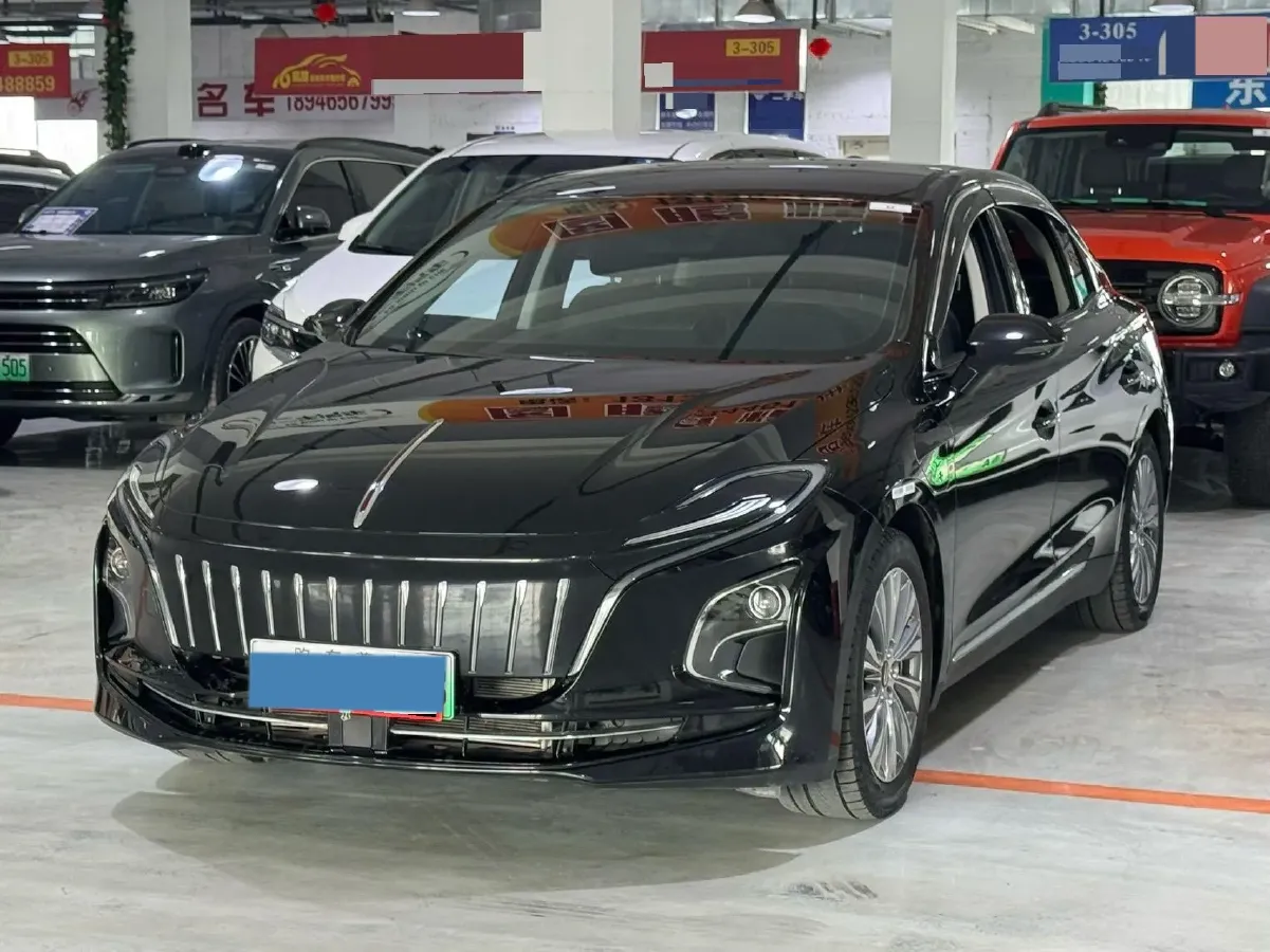 2024 HongQi E-QM5 BEV 72KWH,autocango,china used car exporter,china ev exporter,chinese used car exporter,chinese used ev exporter