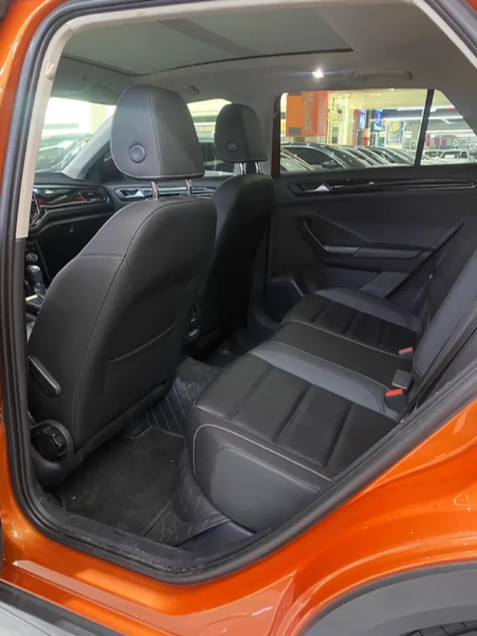 2019 Volkswagen T-Roc 1.4T 150HP L4 7DCT,autocango,china used car exporter,china ev exporter,chinese used car exporter,chinese used ev exporter
