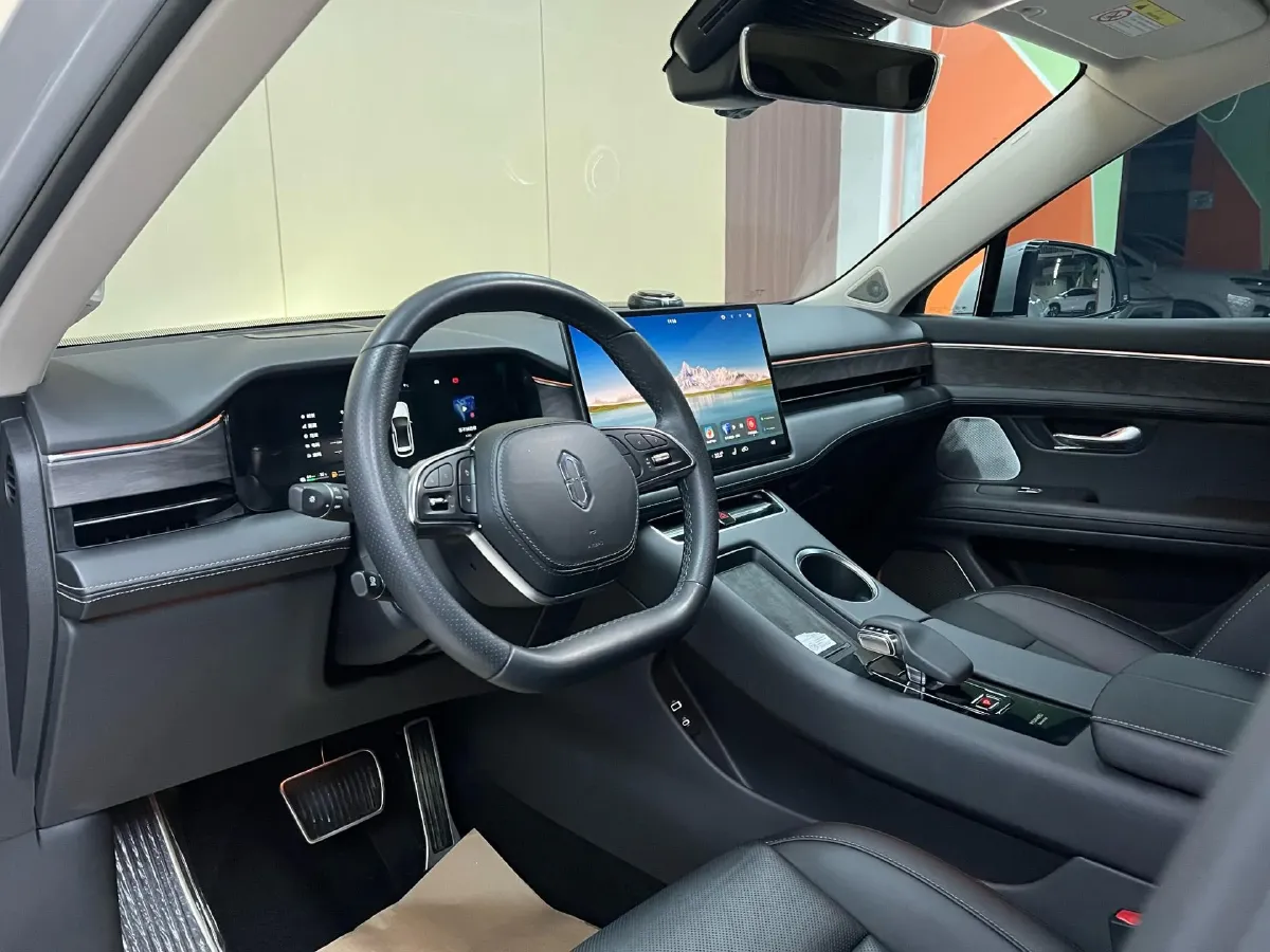 2022 AITO AITO M5 Range Extended 125HP REEV 40KWH,autocango,china used car exporter,china ev exporter,chinese used car exporter,chinese used ev exporter