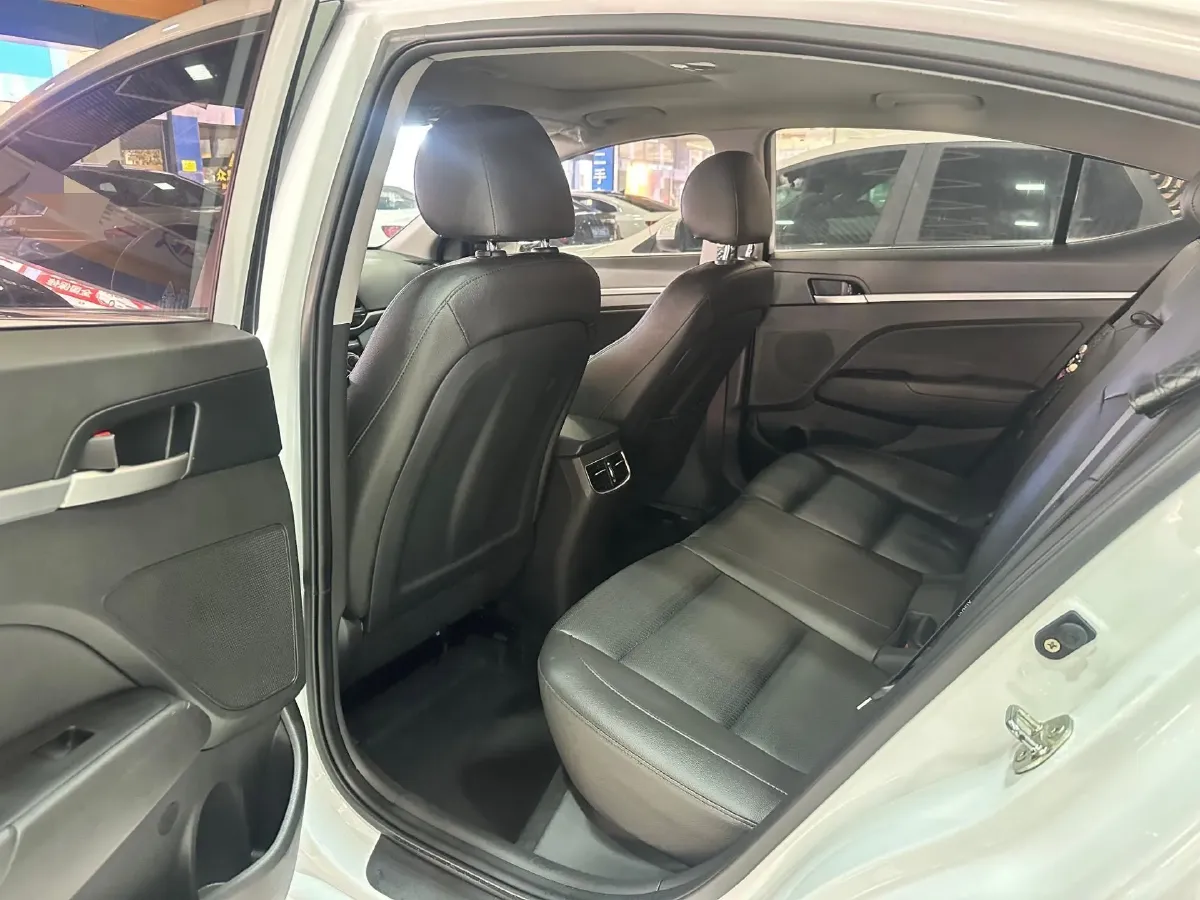 2020 Hyundai Elantra 1.5L 115HP L4 CVT,autocango,china used car exporter,china ev exporter,chinese used car exporter,chinese used ev exporter