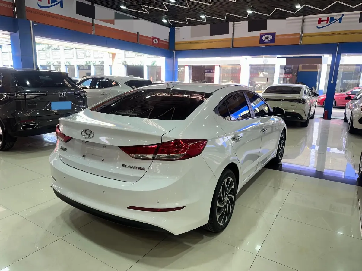 2020 Hyundai Elantra 1.5L 115HP L4 CVT,autocango,china used car exporter,china ev exporter,chinese used car exporter,chinese used ev exporter