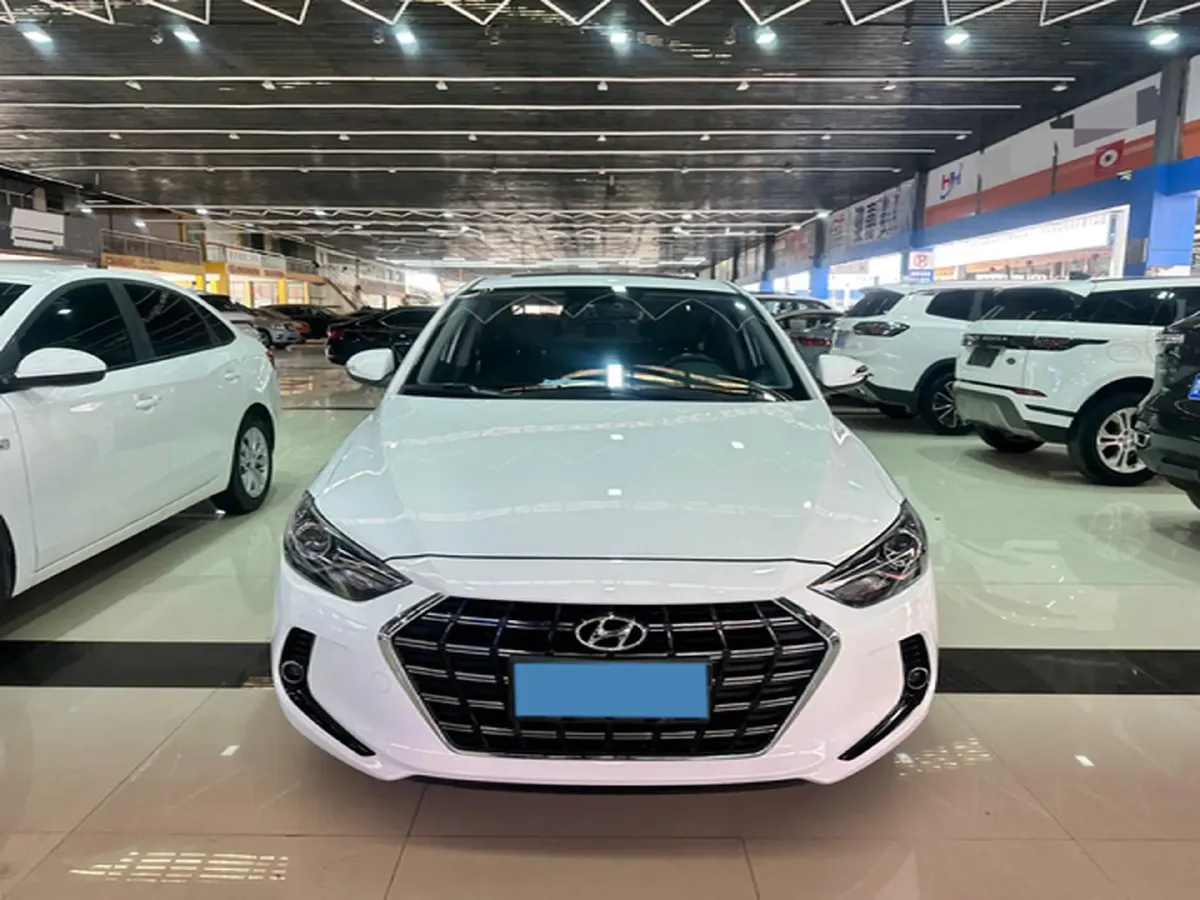 2020 Hyundai Elantra 1.5L 115HP L4 CVT,autocango,china used car exporter,china ev exporter,chinese used car exporter,chinese used ev exporter