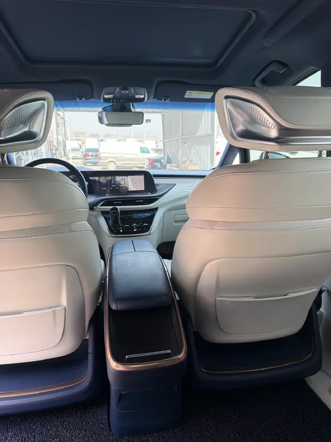 2020 Buick GL8 2.0T 237HP L4 9AT,autocango,china used car exporter,china ev exporter,chinese used car exporter,chinese used ev exporter