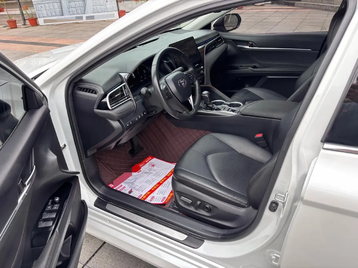 2021 Toyota Camry 2.5L 209HP L4 8AT,autocango,china used car exporter,china ev exporter,chinese used car exporter,chinese used ev exporter