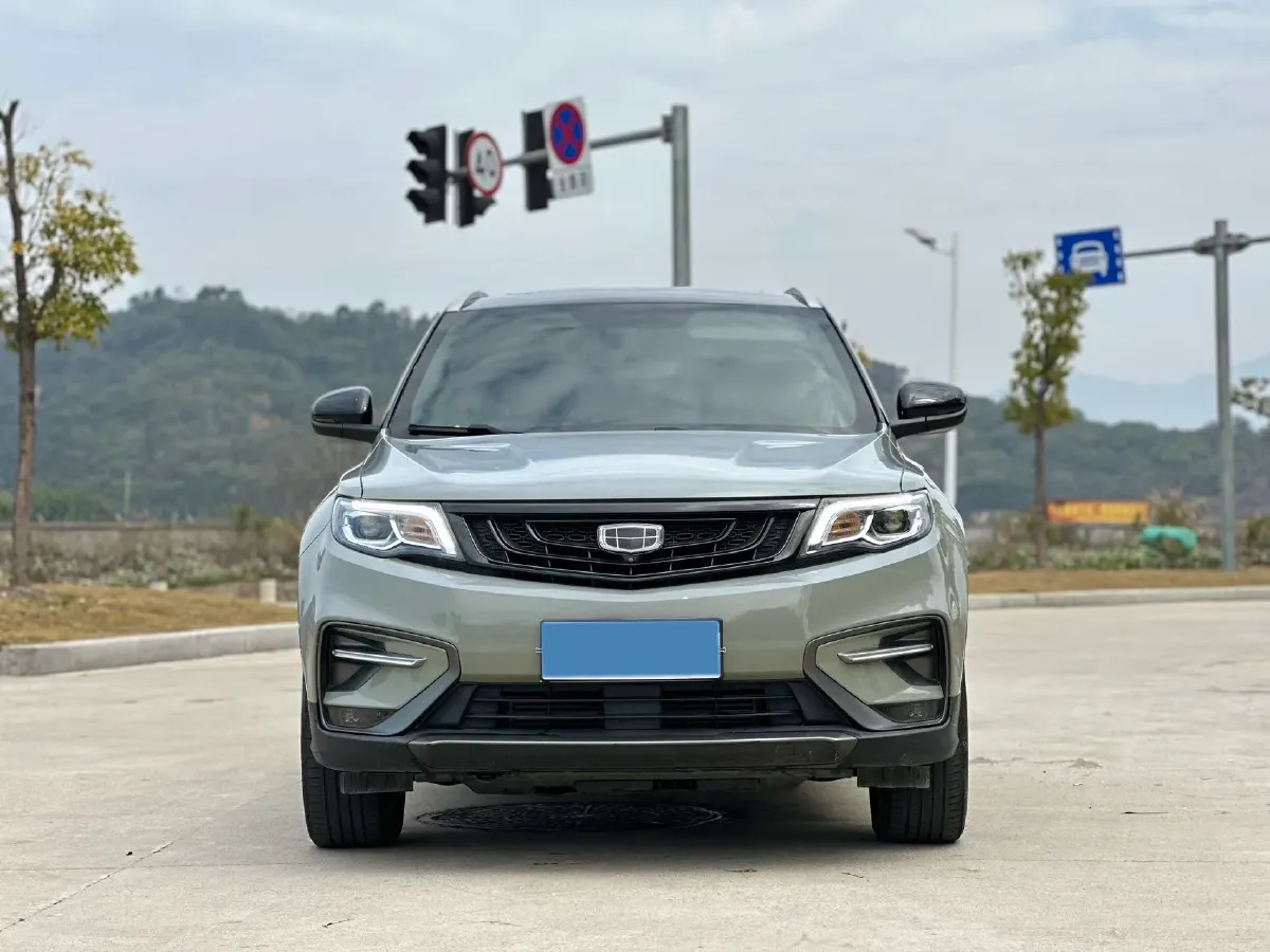 2020 Roewe i6 1.5T 169HP L4 7DCT,autocango,china used car exporter,china ev exporter,chinese used car exporter,chinese used ev exporter
