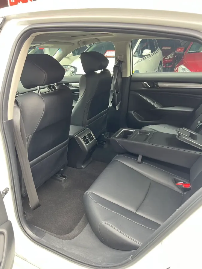 2021 Honda Accord 1.5T 194HP L4 CVT,autocango,china used car exporter,china ev exporter,chinese used car exporter,chinese used ev exporter