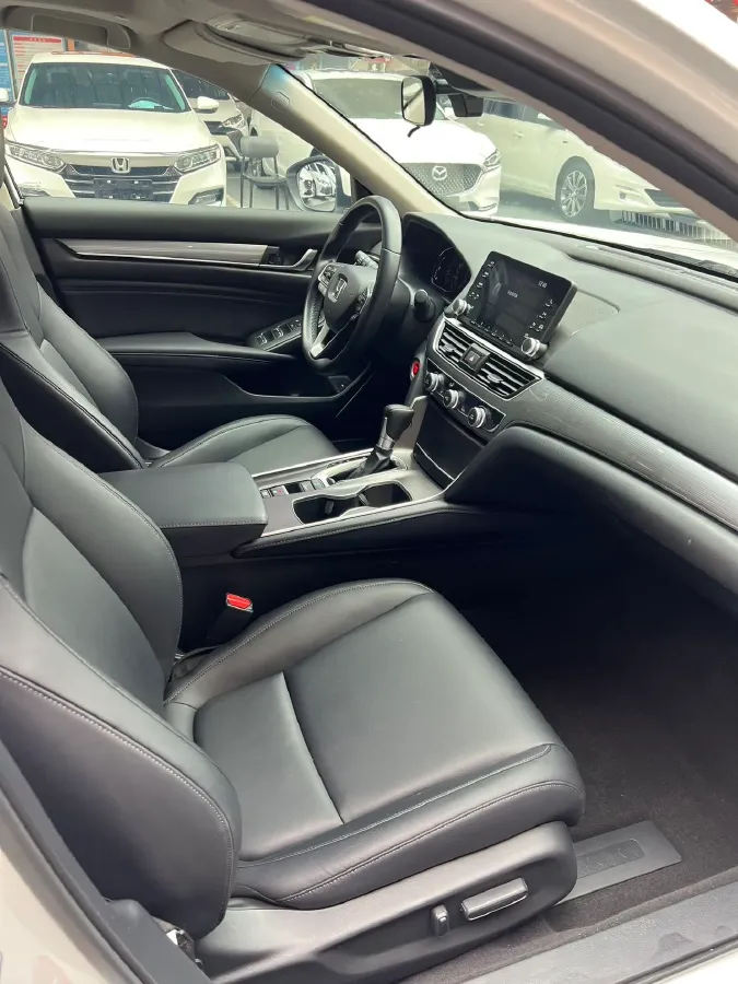 2021 Honda Accord 1.5T 194HP L4 CVT,autocango,china used car exporter,china ev exporter,chinese used car exporter,chinese used ev exporter