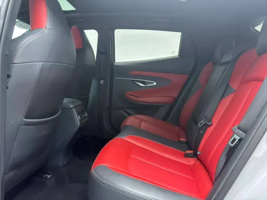 2020 ChangAn UNI-T 1.5T 180HP L4 7DCT,autocango,china used car exporter,china ev exporter,chinese used car exporter,chinese used ev exporter