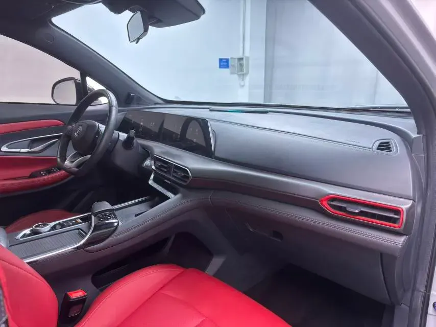 2020 ChangAn UNI-T 1.5T 180HP L4 7DCT,autocango,china used car exporter,china ev exporter,chinese used car exporter,chinese used ev exporter