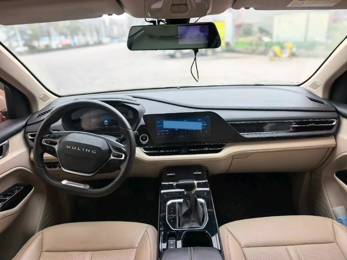 2020 WuLing KaiJie 1.5T 147HP L4 CVT,autocango,china used car exporter,china ev exporter,chinese used car exporter,chinese used ev exporter