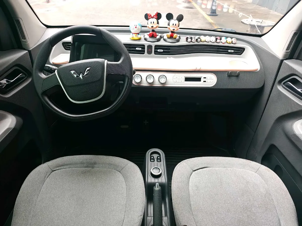 2021 WuLing HongGuang MINI EV BEV 13.9KWH,autocango,china used car exporter,china ev exporter,chinese used car exporter,chinese used ev exporter