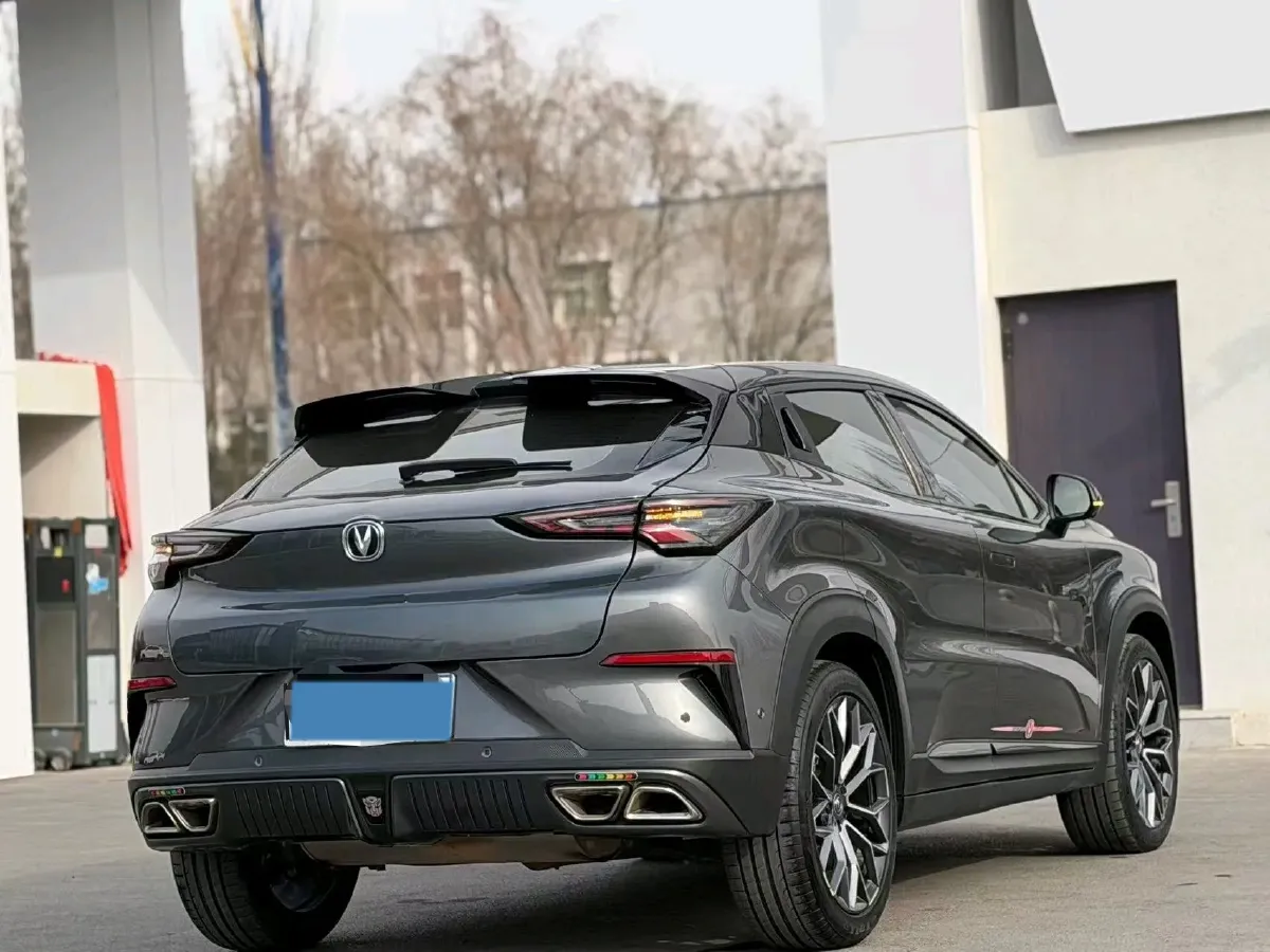 2022 ChangAn UNI-T 1.5T 188HP L4 7DCT,autocango,china used car exporter,china ev exporter,chinese used car exporter,chinese used ev exporter