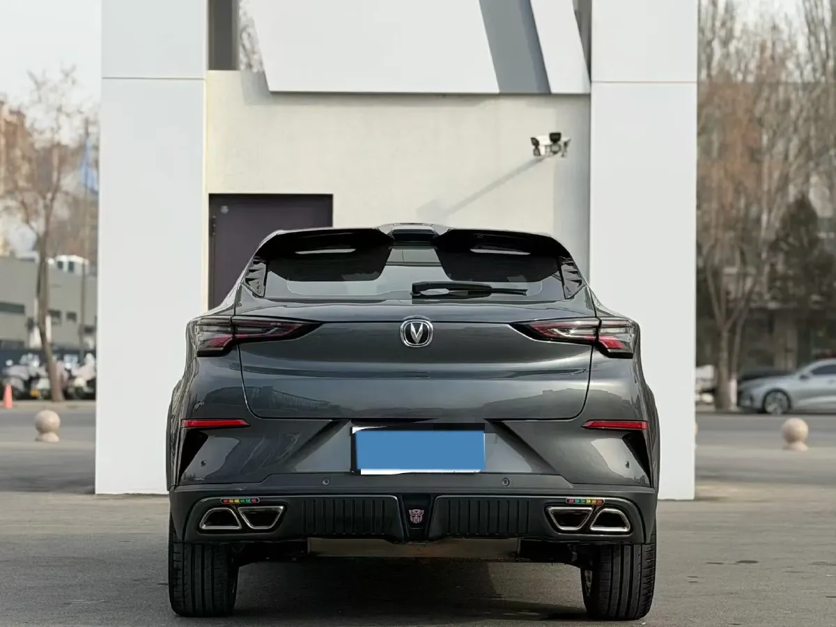 2022 ChangAn UNI-T 1.5T 188HP L4 7DCT,autocango,china used car exporter,china ev exporter,chinese used car exporter,chinese used ev exporter