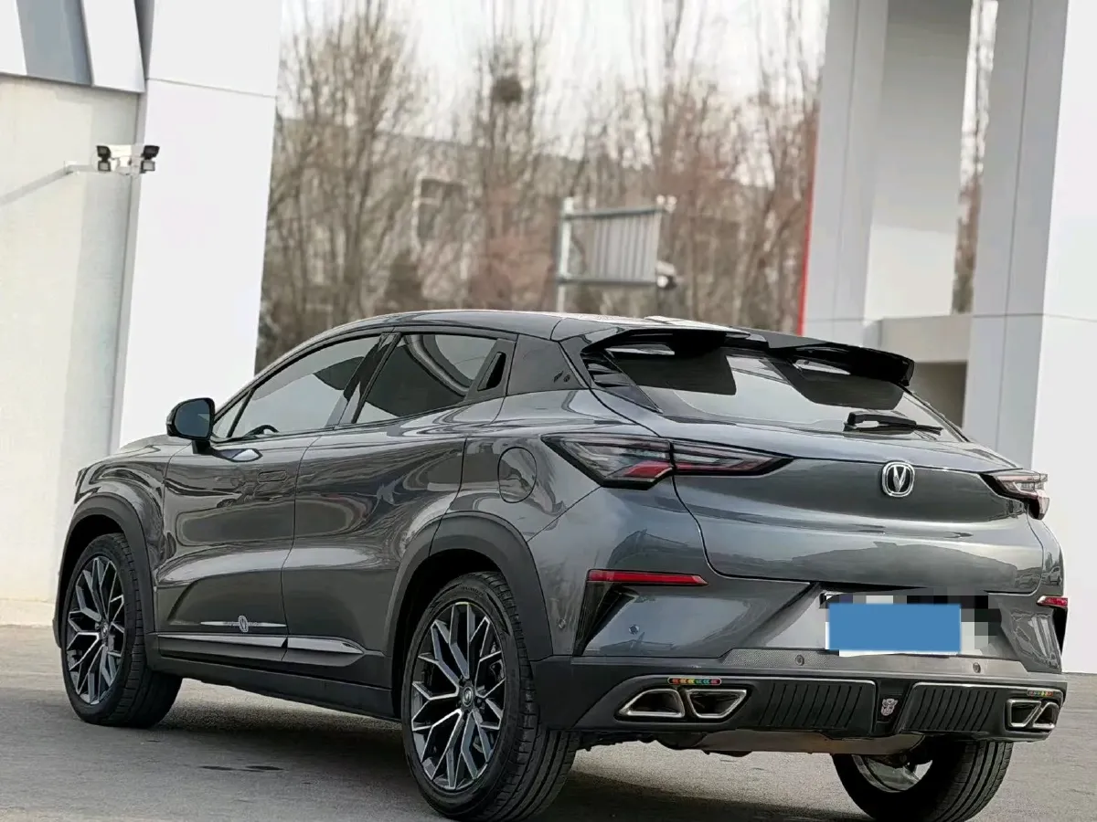 2022 ChangAn UNI-T 1.5T 188HP L4 7DCT,autocango,china used car exporter,china ev exporter,chinese used car exporter,chinese used ev exporter