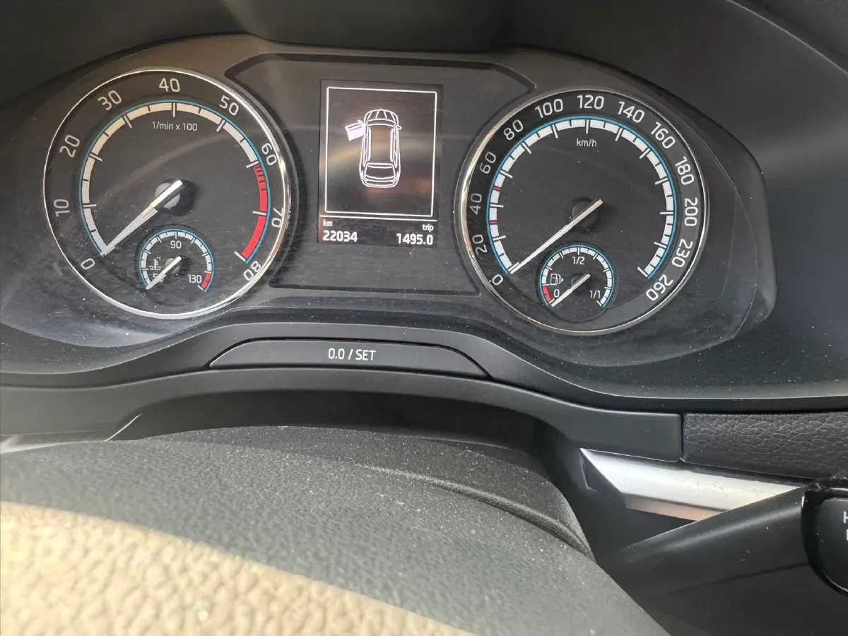 2021 Skoda Karoq 1.4T 150HP L4 7DCT,autocango,china used car exporter,china ev exporter,chinese used car exporter,chinese used ev exporter