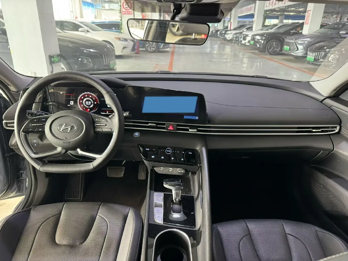 2021 Hyundai Elantra 1.5L 115HP L4 CVT,autocango,china used car exporter,china ev exporter,chinese used car exporter,chinese used ev exporter