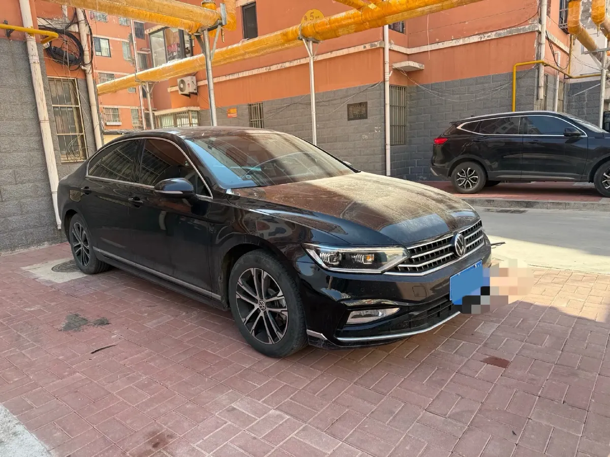 2023 Volkswagen Magotan 1.4T 150HP L4 7DCT,autocango,china used car exporter,china ev exporter,chinese used car exporter,chinese used ev exporter