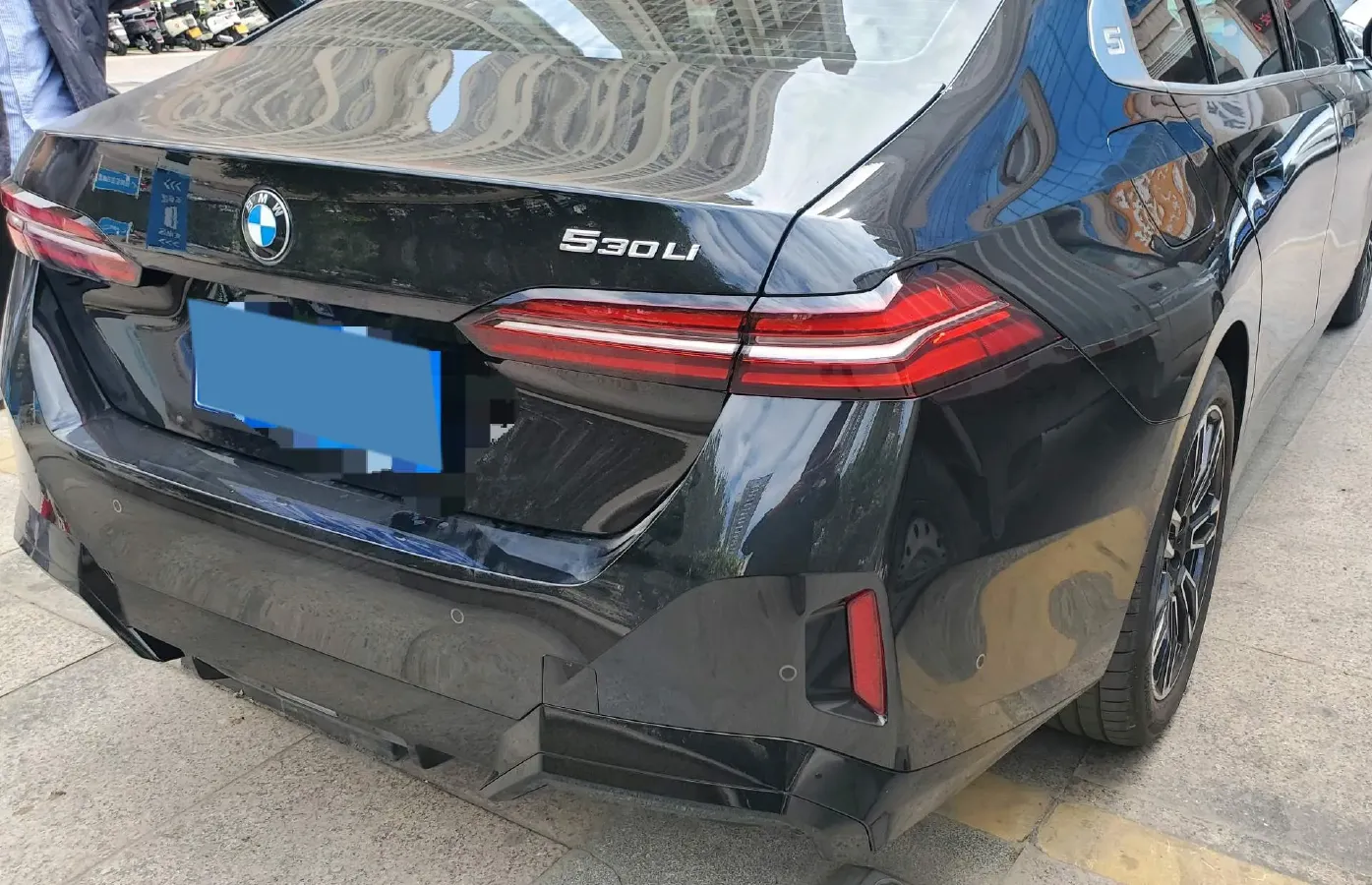 2026 BMW 5 Series 2.0T 258HP L4 8AT,autocango,china used car exporter,china ev exporter,chinese used car exporter,chinese used ev exporter