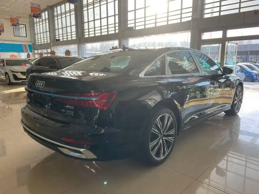 2026 Audi A6L 2.0T 245HP L4 7DCT,autocango,china used car exporter,china ev exporter,chinese used car exporter,chinese used ev exporter