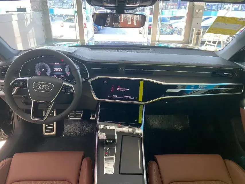 2026 Audi A6L 2.0T 245HP L4 7DCT,autocango,china used car exporter,china ev exporter,chinese used car exporter,chinese used ev exporter