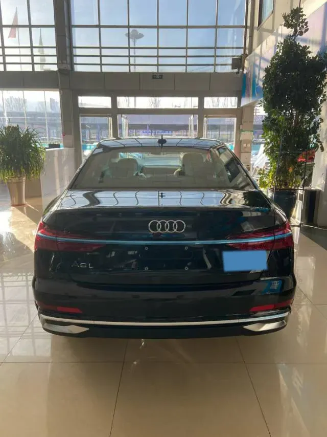 2026 Audi A6L 2.0T 245HP L4 7DCT,autocango,china used car exporter,china ev exporter,chinese used car exporter,chinese used ev exporter